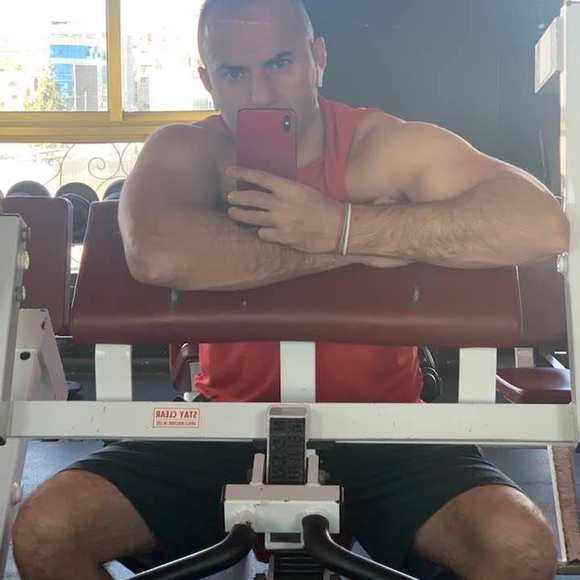 Meet your Posher, Loai - Picture 1 of 1